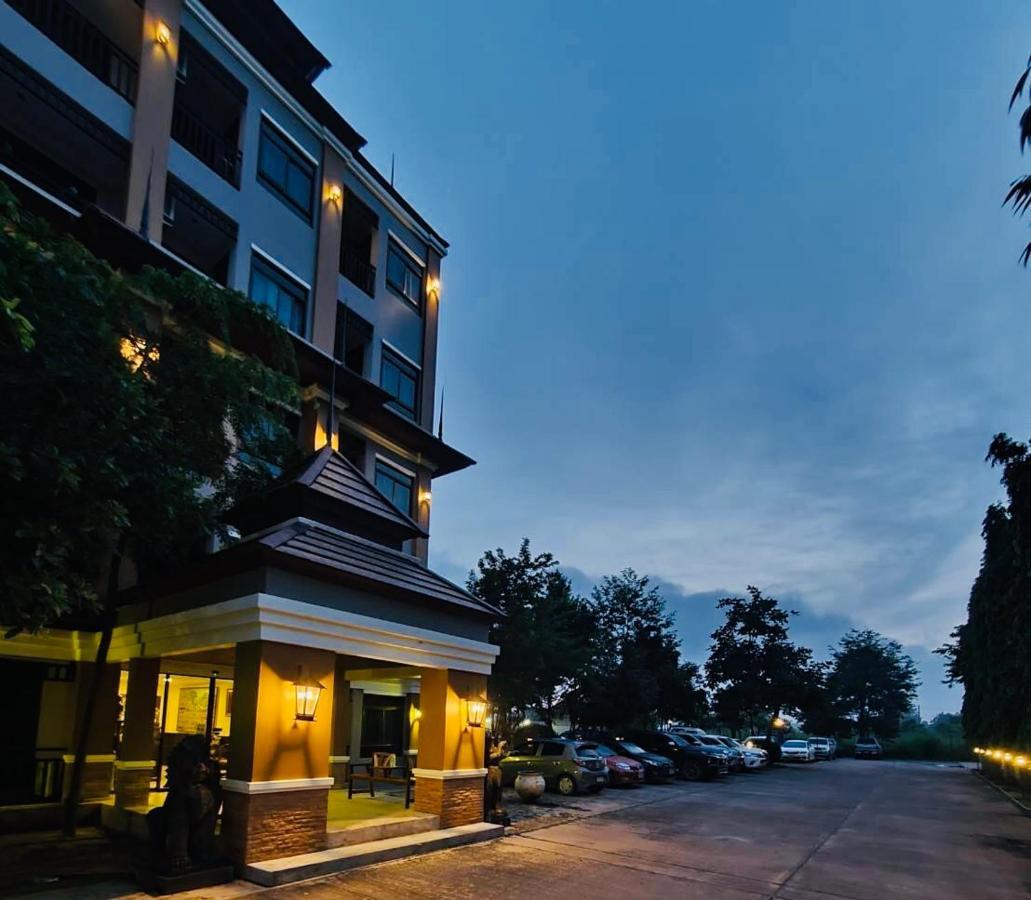 The Green Residence 304 Si Maha Phot Exterior foto